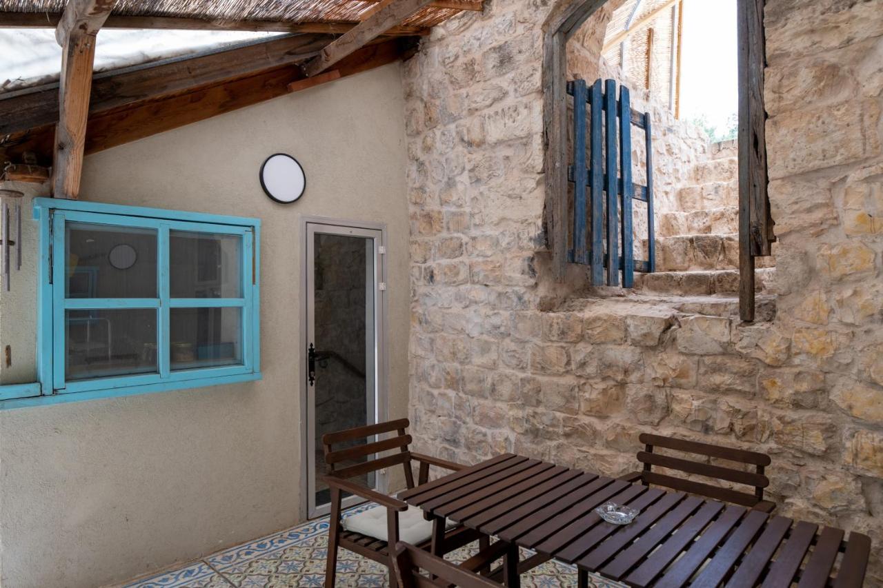 הבית בסמטת תל אביב Villa Рош Пина Екстериор снимка